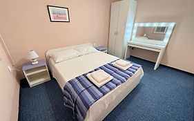 Antonio Apartments